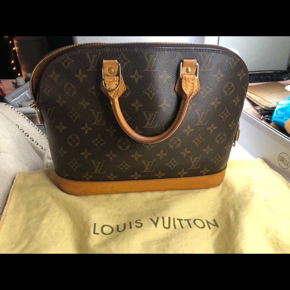 Lv Alma bag